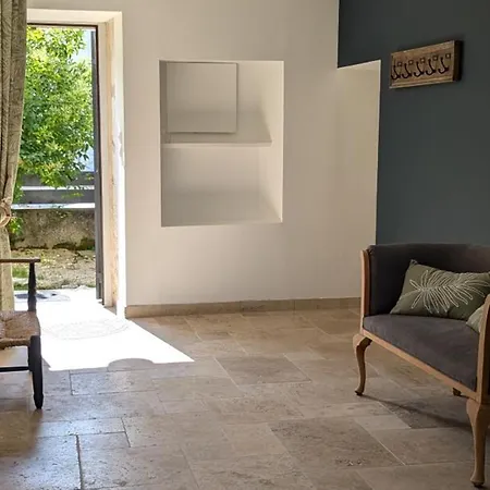 Prázdninový dům Maison Renovee Avec Jardin Clos, - Fr-1-616-425 *